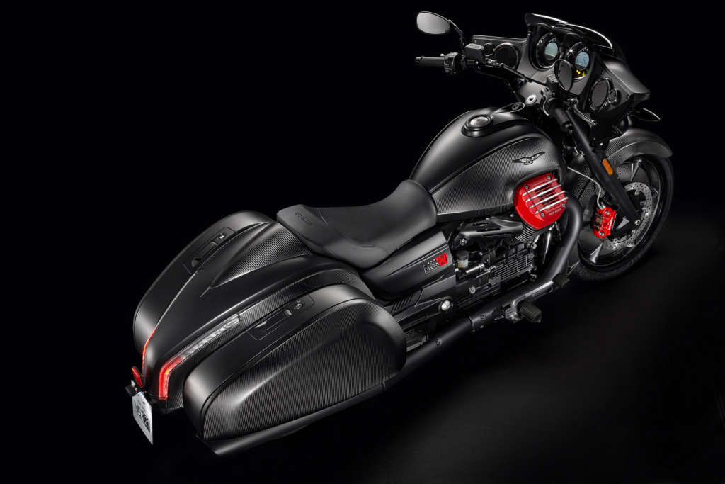 2019 Moto Guzzi MGX-21
