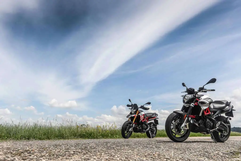 2020 Aprilia Dorsoduro 900