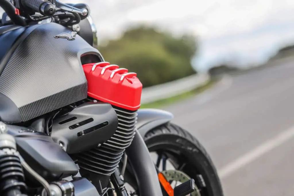 2020 Moto Guzzi Audace Carbon