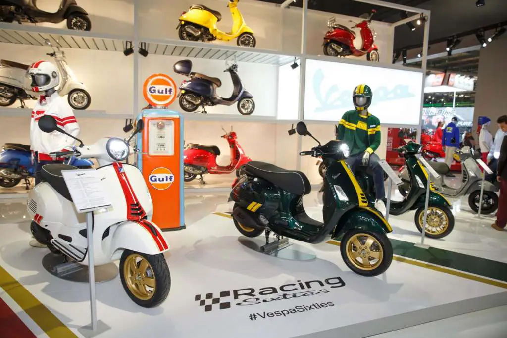 2020 Vespa Racing Sixties