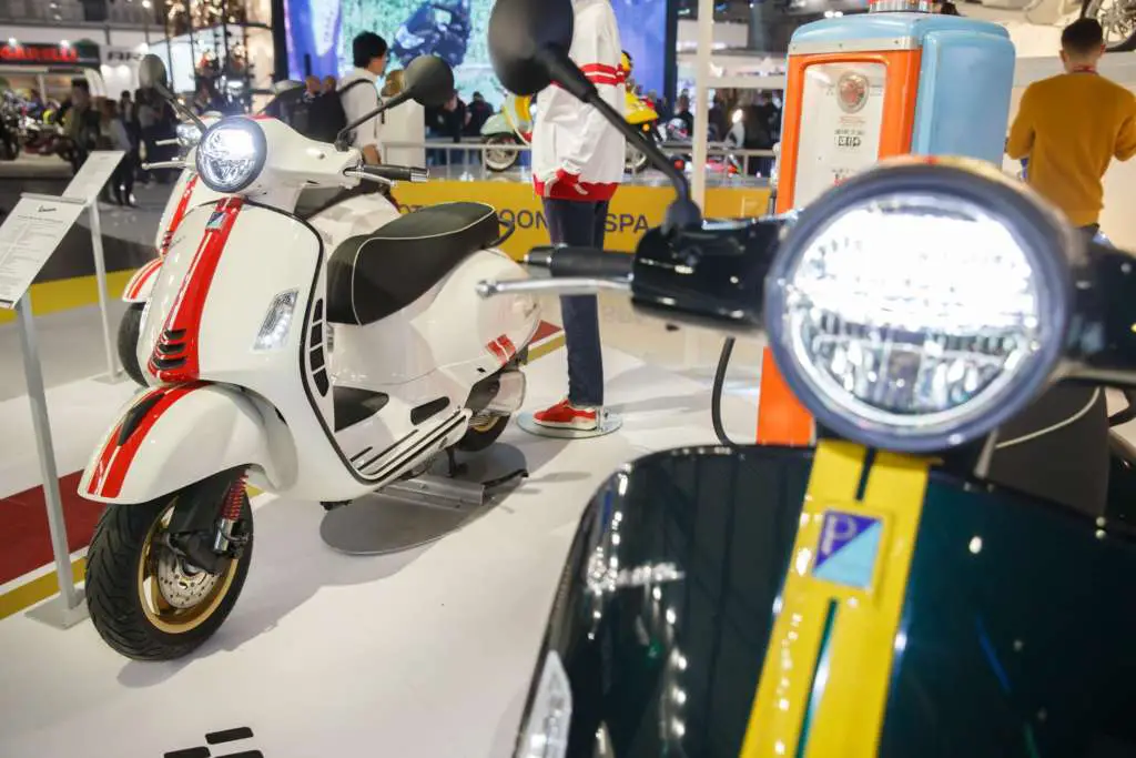 2020 Vespa Racing Sixties