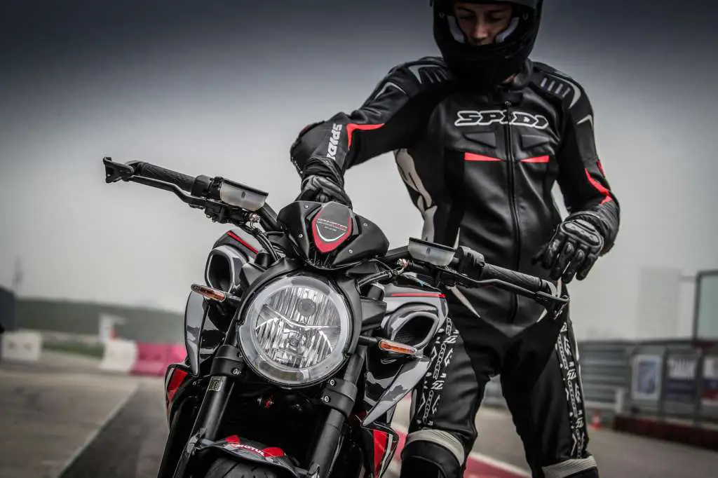 2021 MV Agusta Dragster 800RC SCS1