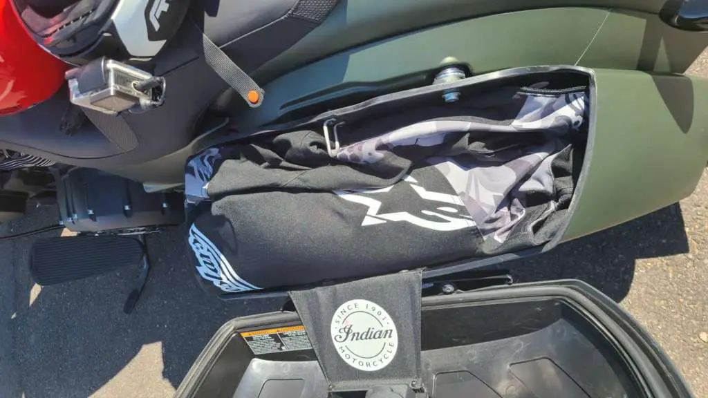 2020 Indian Springfield Dark Horse 2-up review