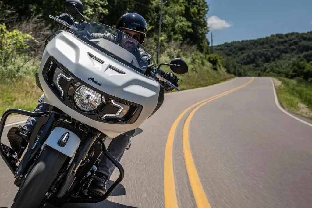 2021 Indian Challenger Dark Horse