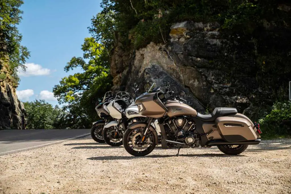 2021 Indian Challenger Dark Horse