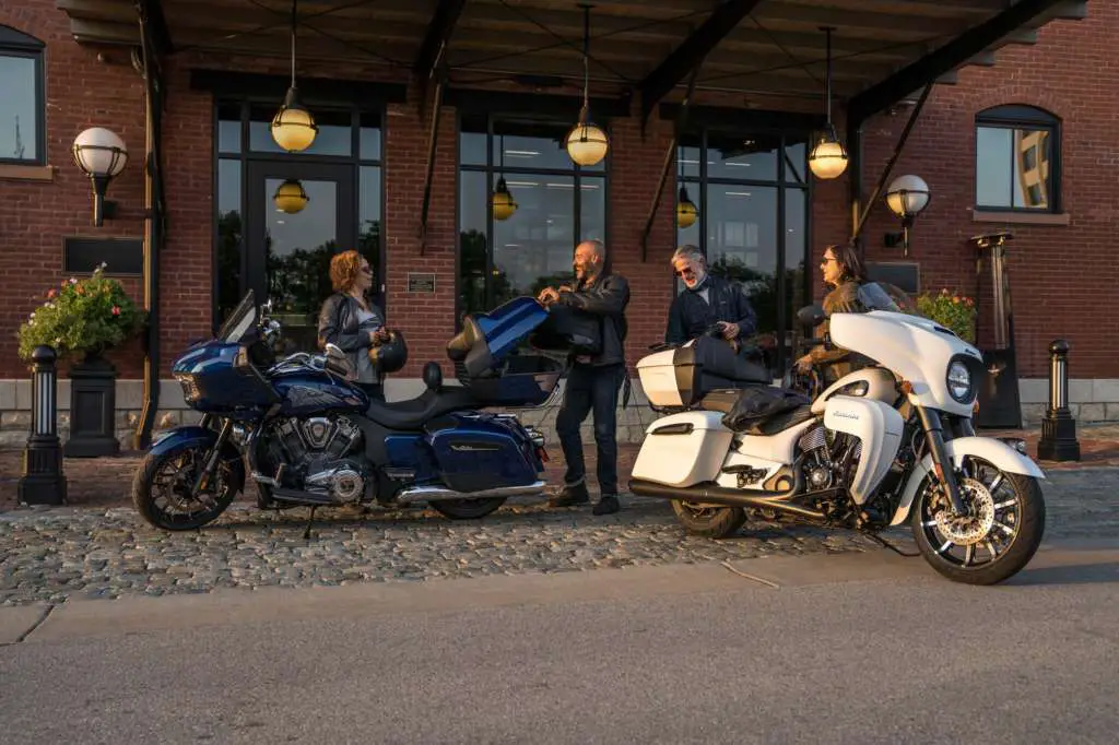 2021 Indian Roadmaster Dark Horse