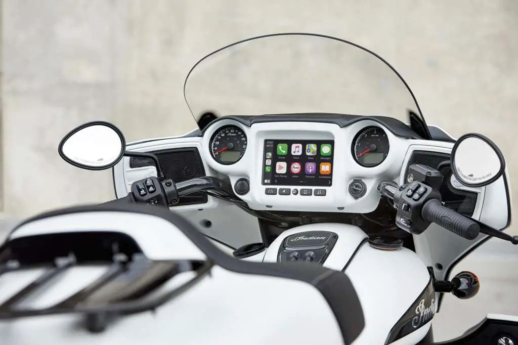 2021 Indian Roadmaster Dark Horse