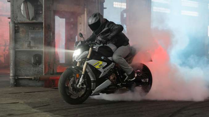2021 BMW S1000R