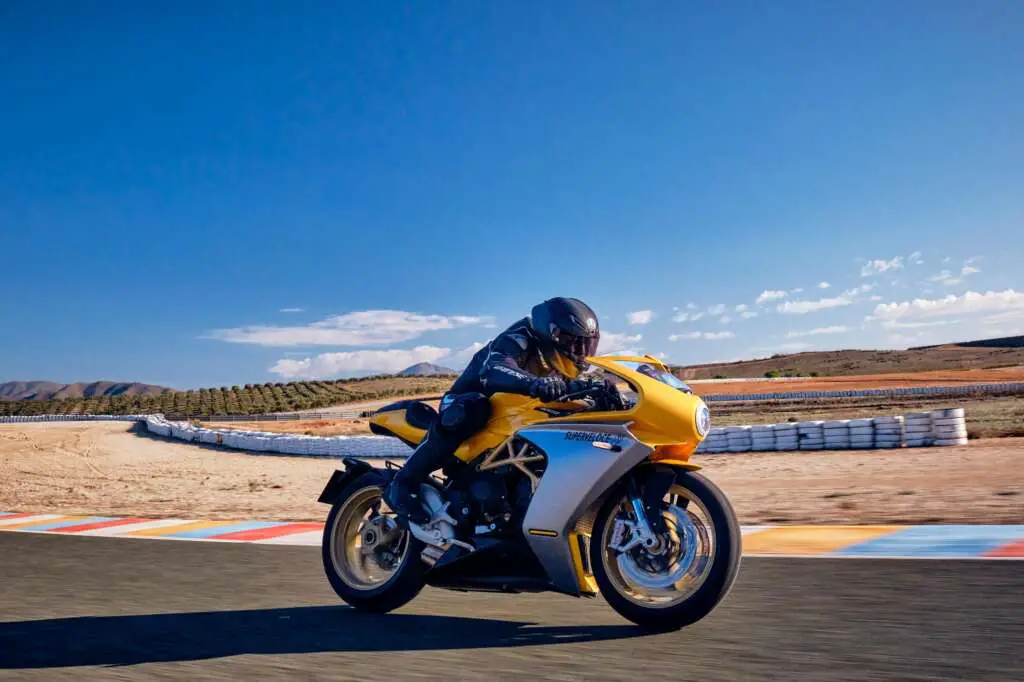 2021 MV Agusta Superveloce