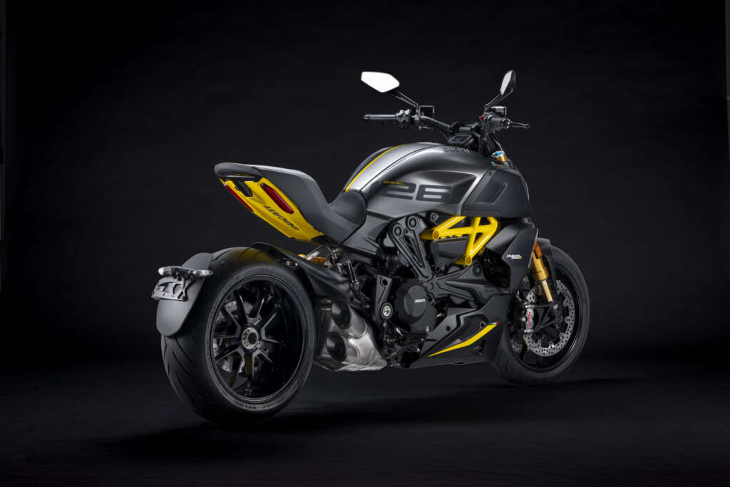 2022 Ducati Diavel 1260S Black and Steel