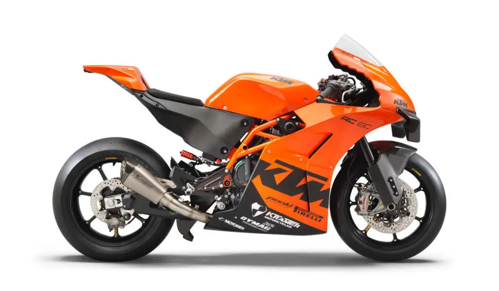 2022 KTM RC8C