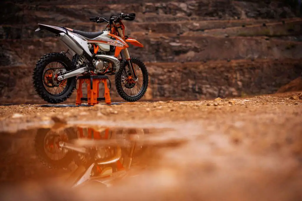 2022 KTM 300 XC-W TPI Erzbergrodeo