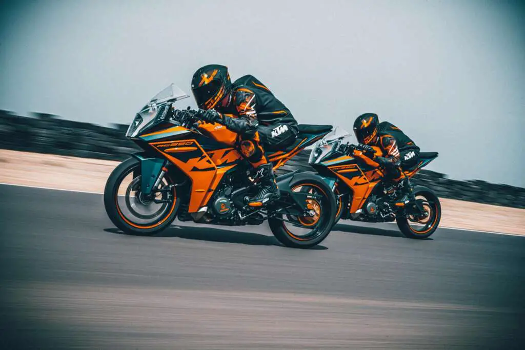 2022 KTM RC390