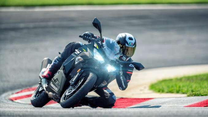 2022 Kawasaki Ninja 400 ABS