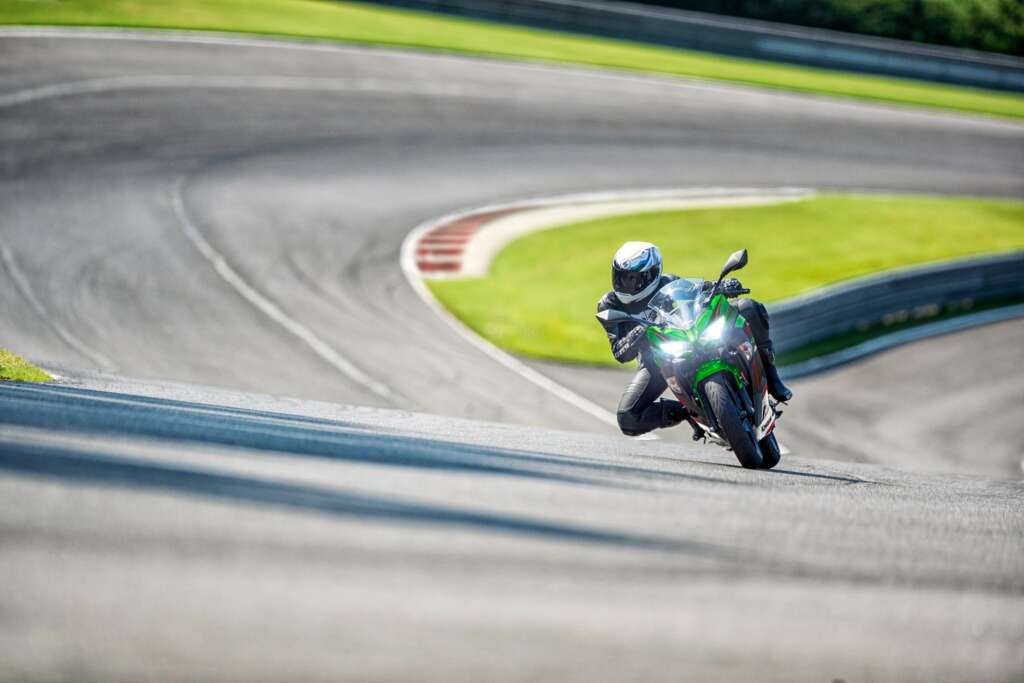 2022 Kawasaki Ninja 400