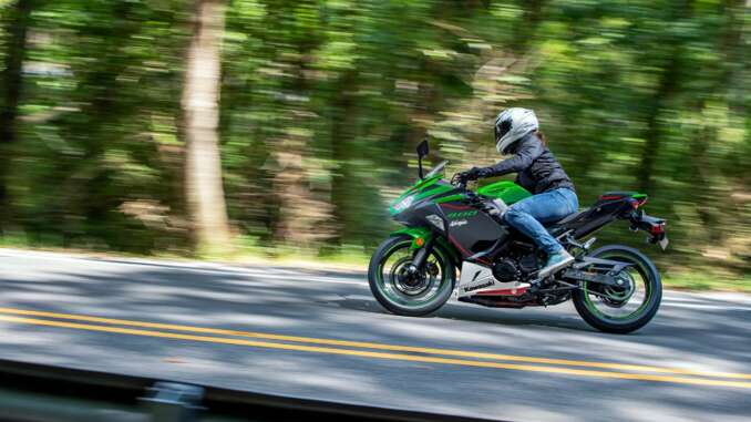 2022 Kawasaki Ninja 400