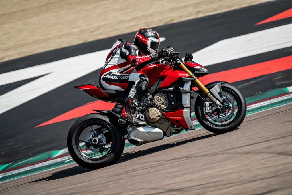 2022 Ducati Streetfighter V4S