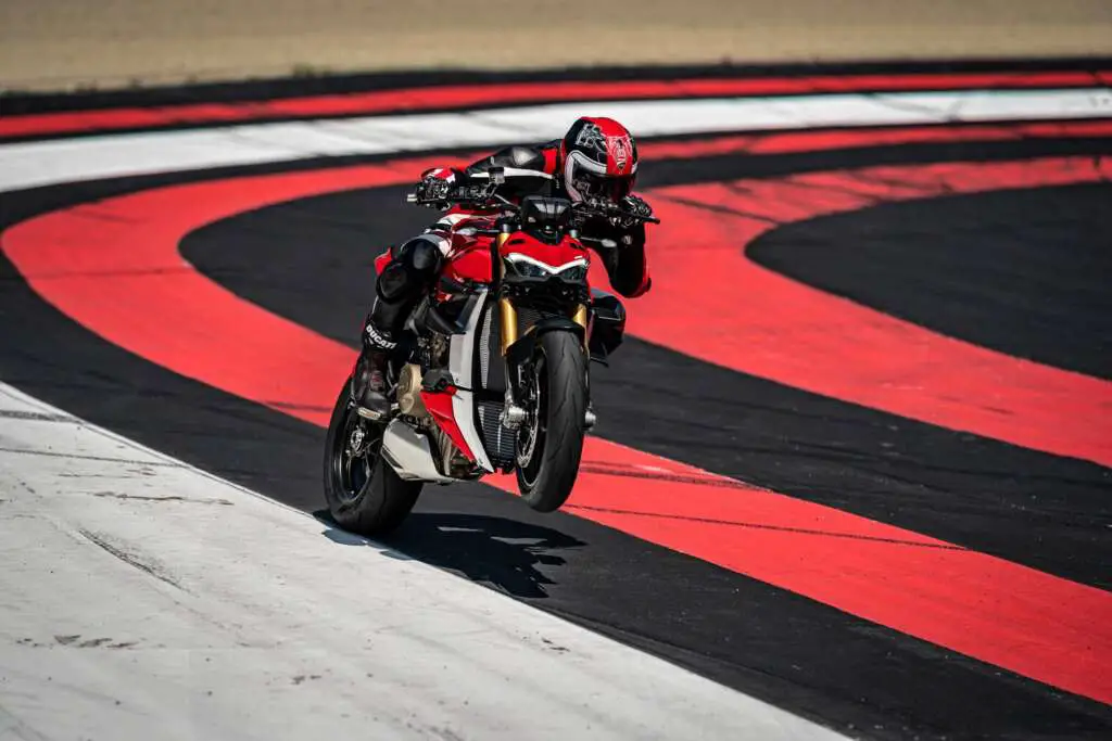 2022 Ducati Streetfighter V4S