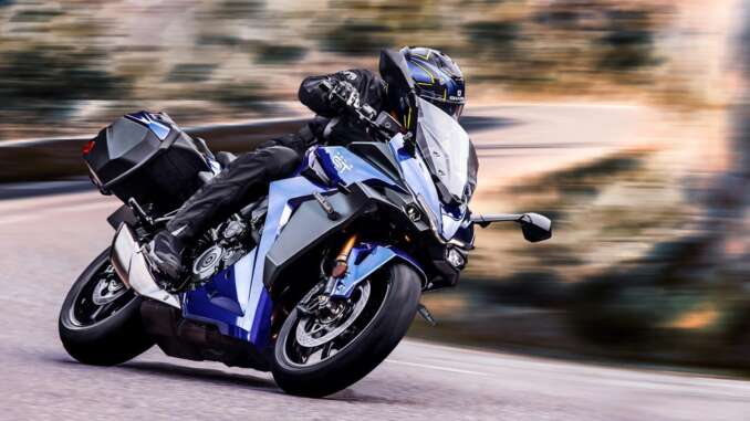 2022 Suzuki GSX-S1000GT+