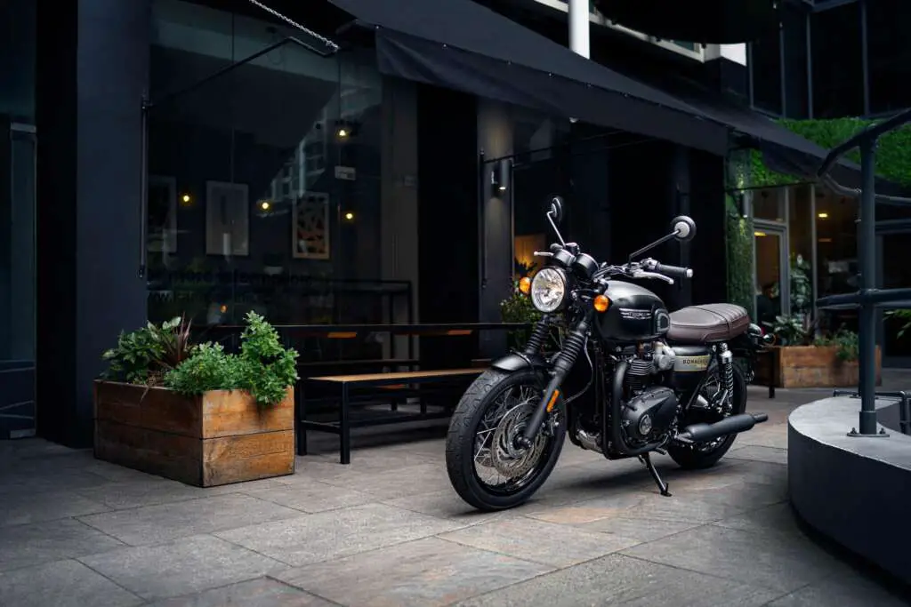 2022 Triumph Bonneville T120 Black Gold Line