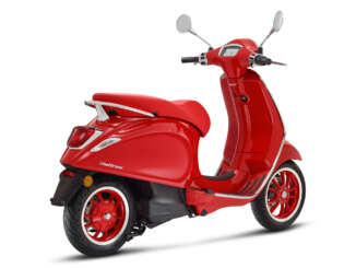 2022 Vespa Electtrica Red