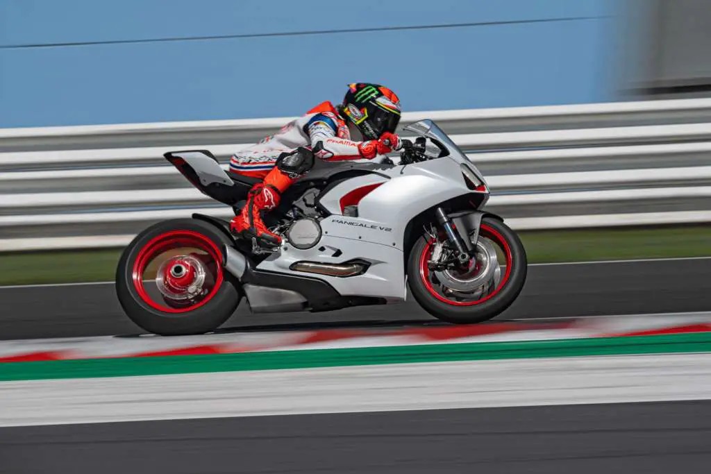 2022 Ducati Panigale V2