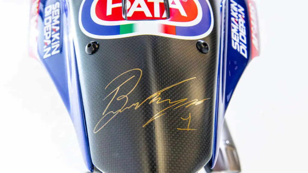 2022 Yamaha YZF-R1 World Championship Replica Limited Edition