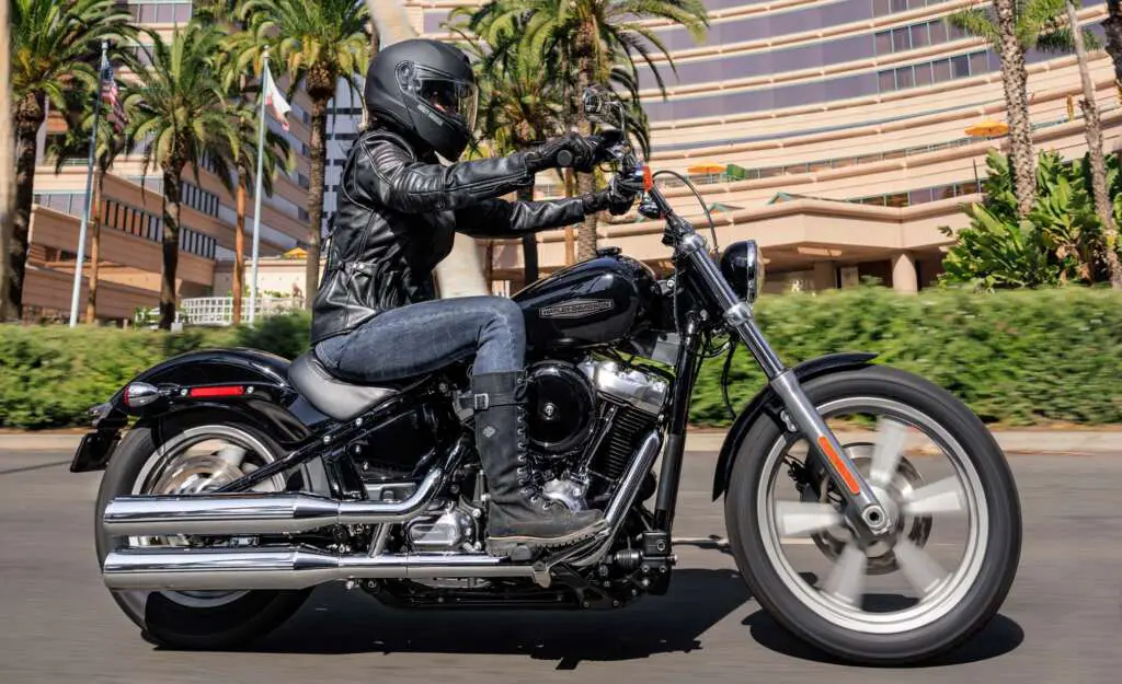 2022 Harley-Davidson Softail Standard