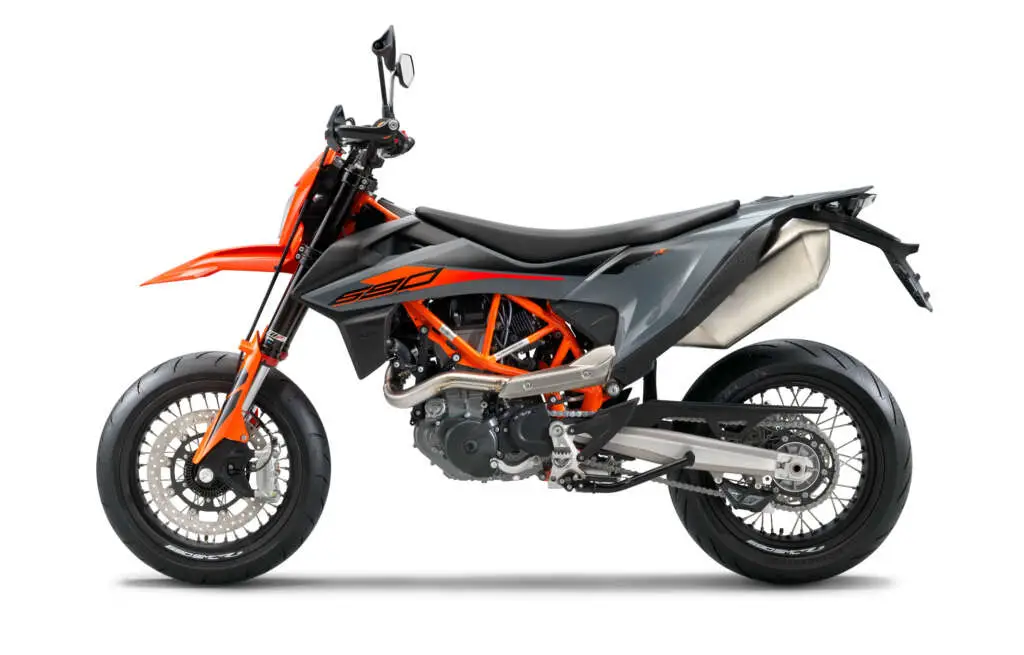 2022 KTM 690 SMC R