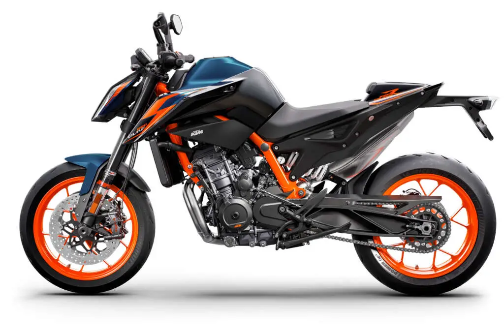 2022 KTM 890 Duke R