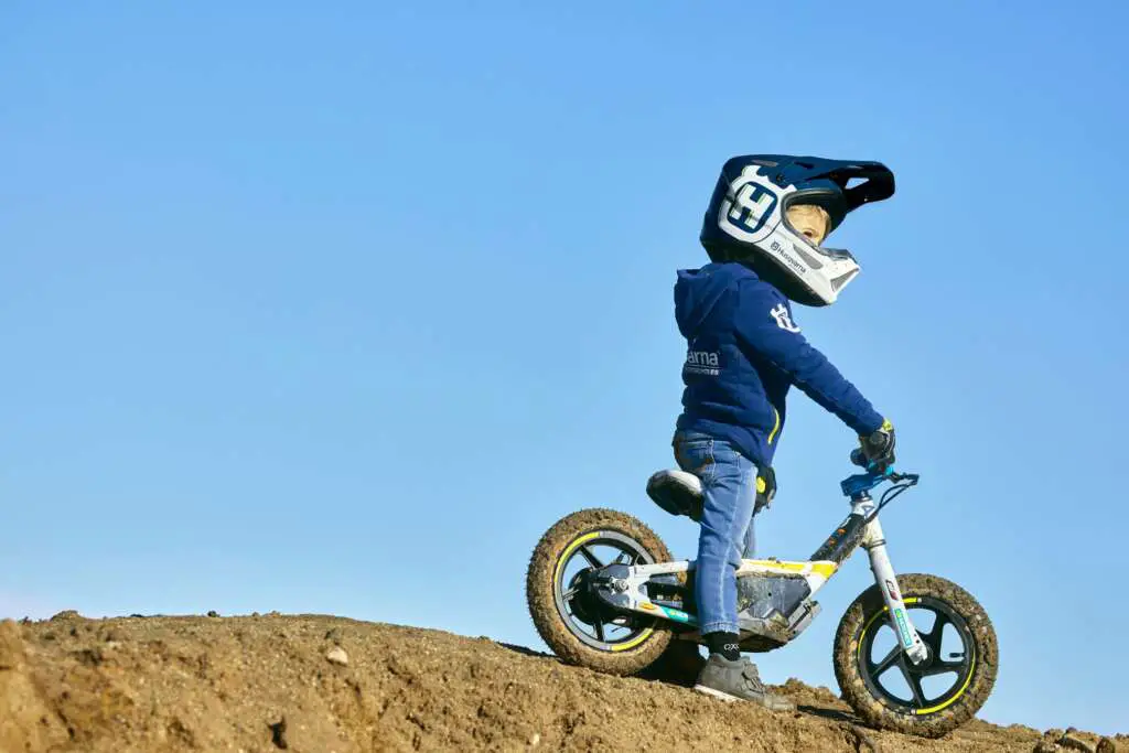 2022 Husqvarna 12eDrive