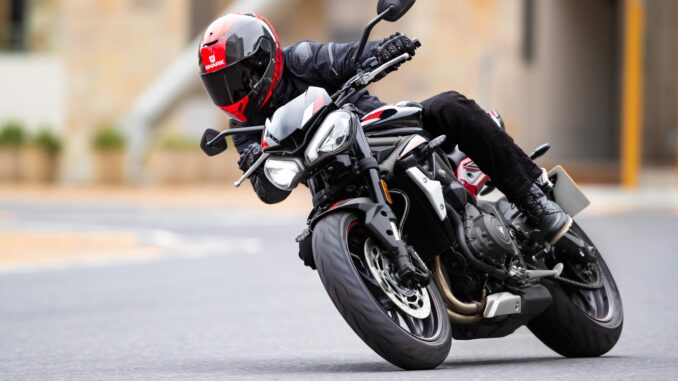 2022 Triumph Street Triple R Low