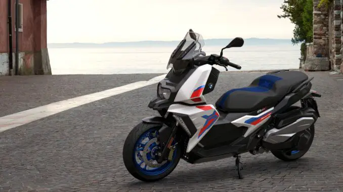 2023 BMW C400X