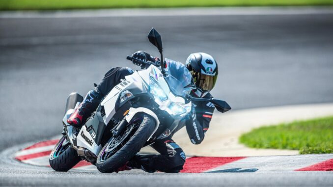 2023 Kawasaki Ninja 400 ABS