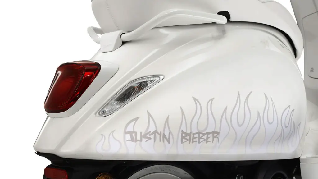 2023 Vespa Sprint 150 Justin Bieber x