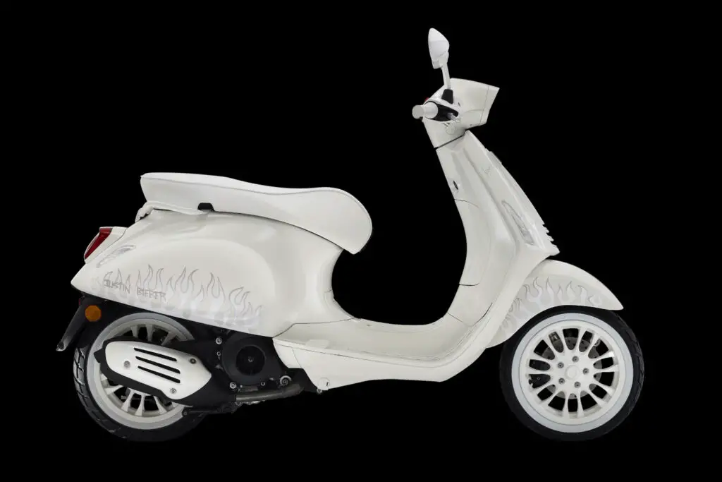 2023 Vespa Sprint 150 Justin Bieber x