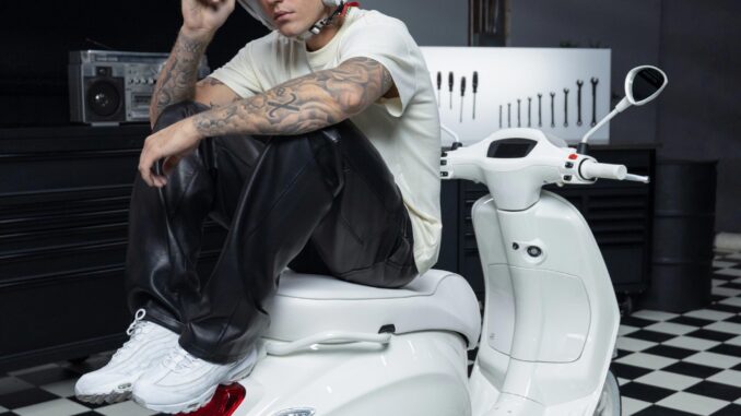 2023 Vespa Sprint 150 Justin Bieber x