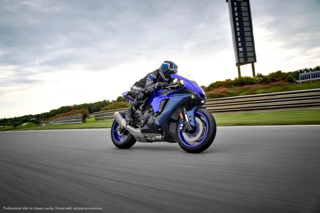 2023 Yamaha YZF-R1