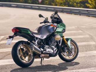 2023 Moto Guzzi V100 Mandello