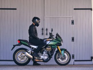 2023 Moto Guzzi V100 Mandello