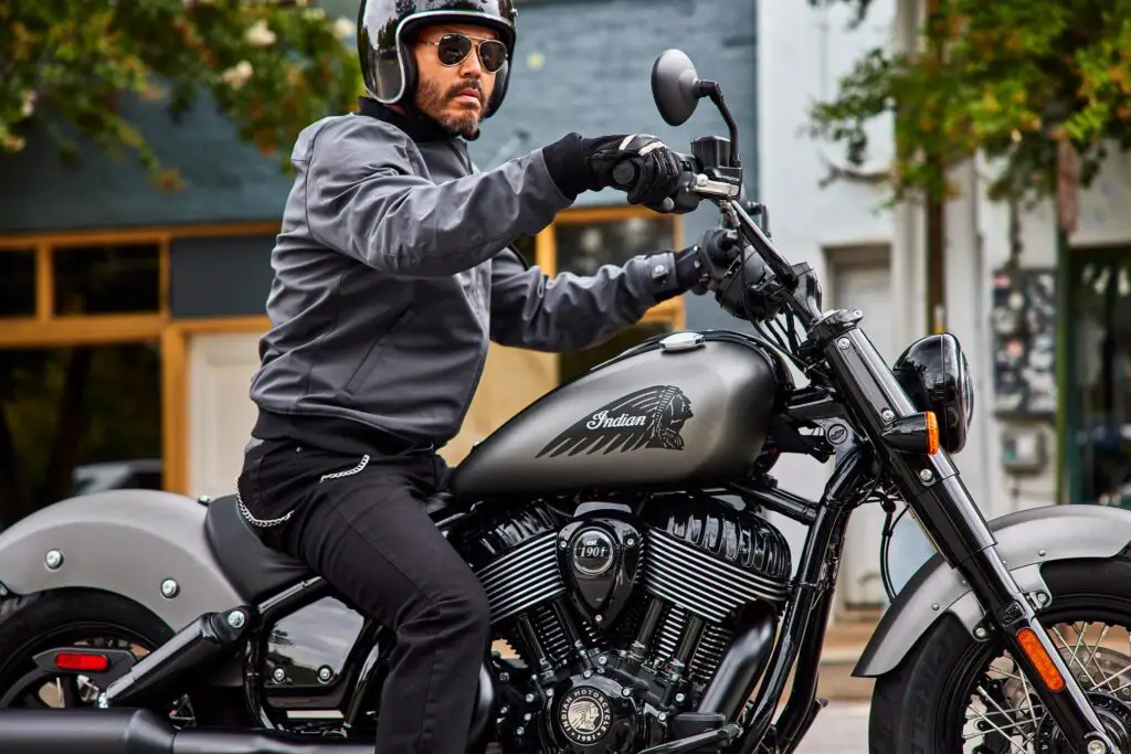 2023 Indian Chief Bobber Dark Horse