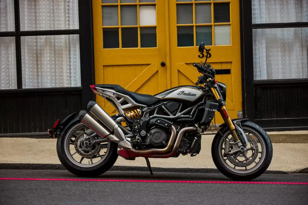 2023 Indian FTR R Carbon