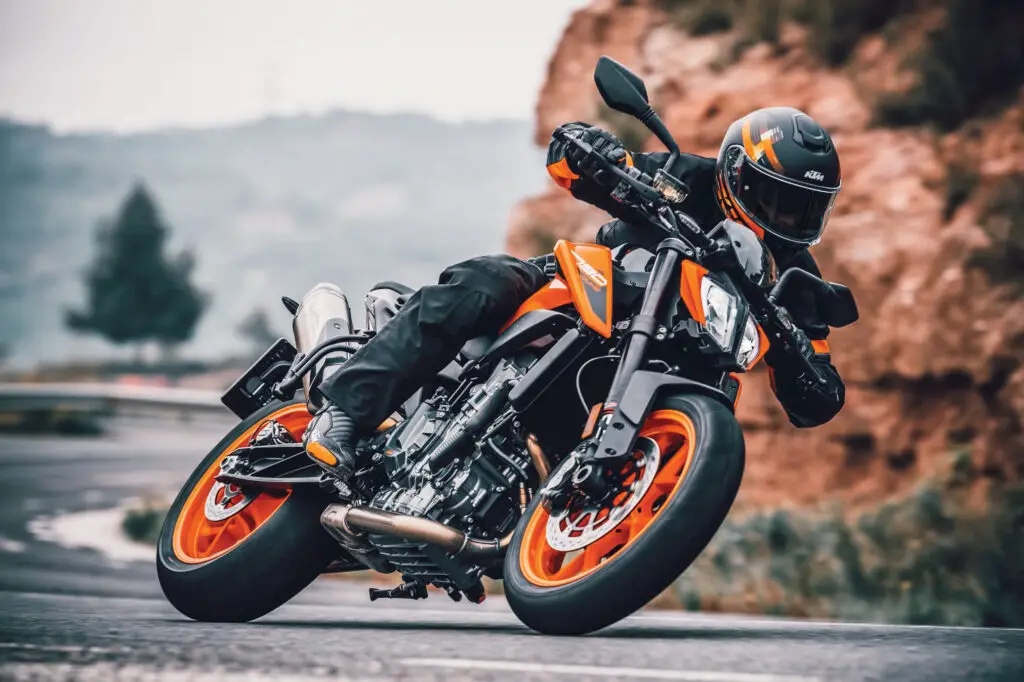 2023 KTM 790 Duke