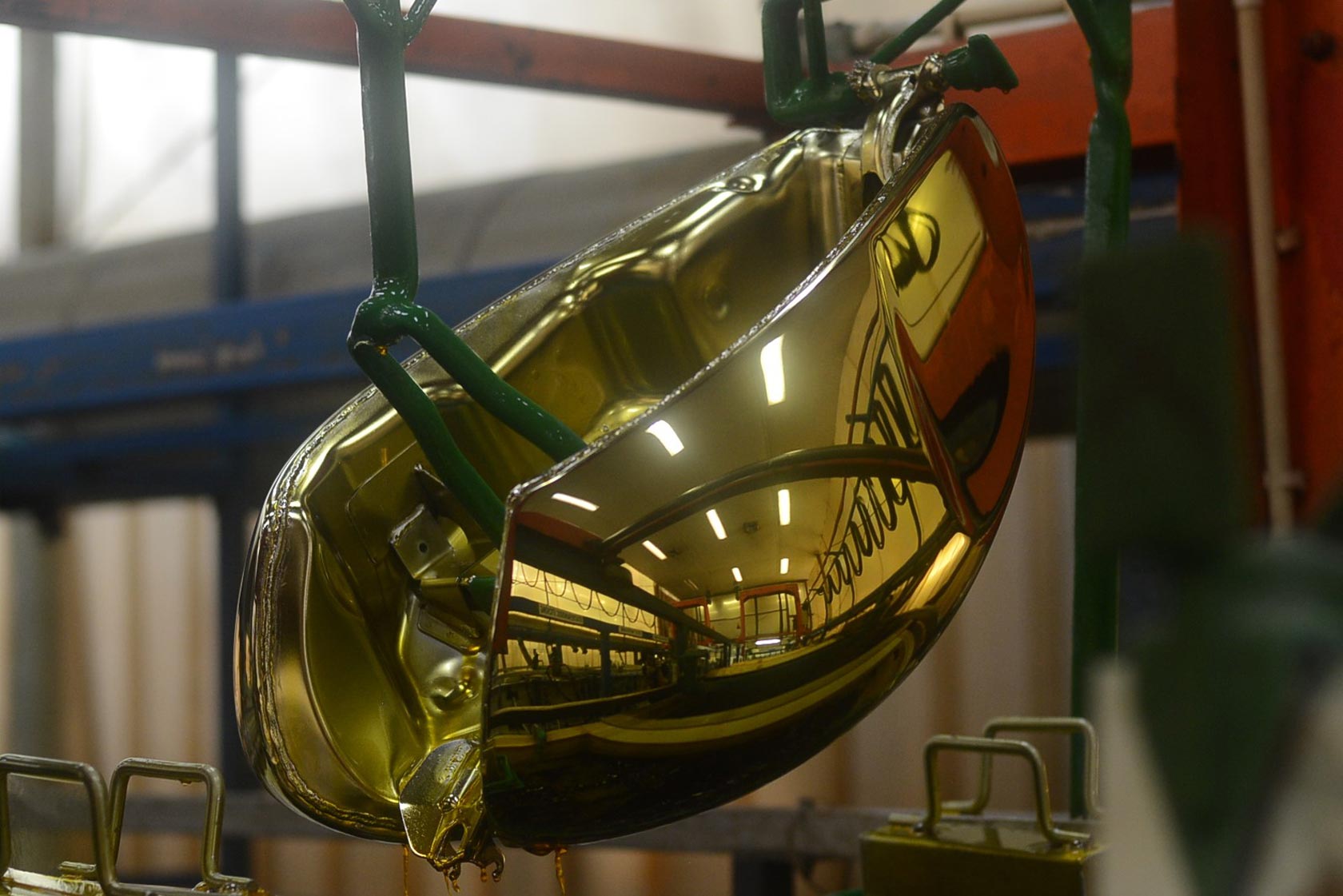 2023 Triumph Max Mad Black & Chrome Edition