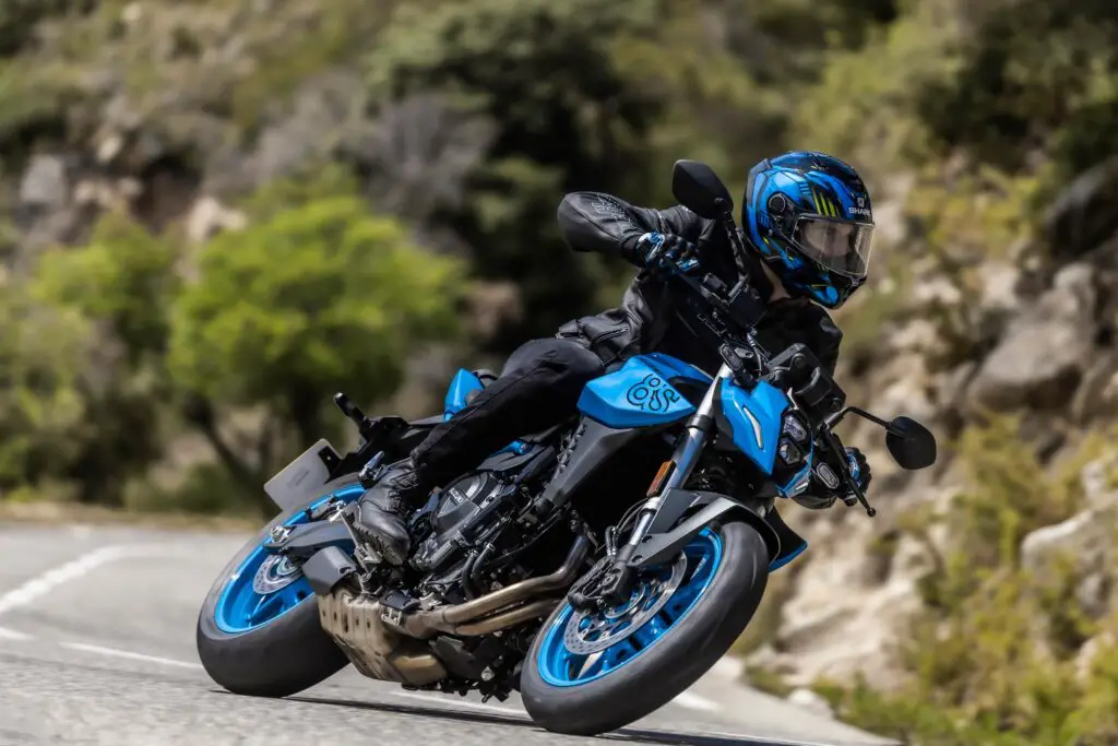 2023 Suzuki GSX-8S
