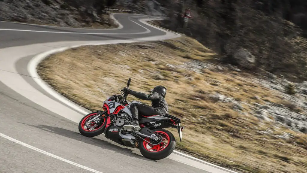 2023 Aprilia Tuono 660