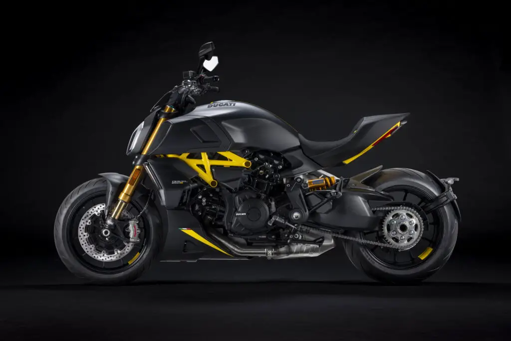 2023 Ducati Diavel 1260 S Black & Steel