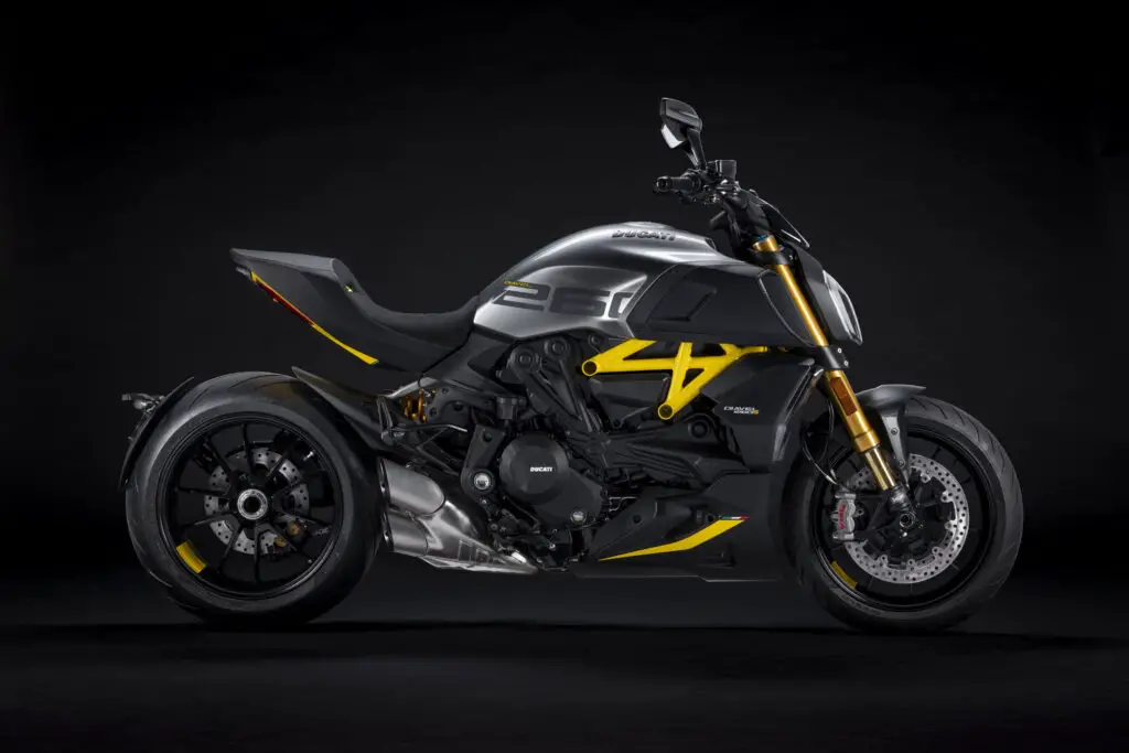 2023 Ducati Diavel 1260 S Black & Steel