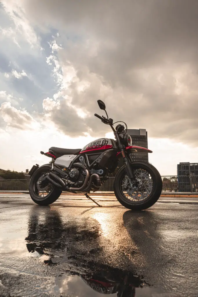 2023 Ducati Scrambler Urban Motard