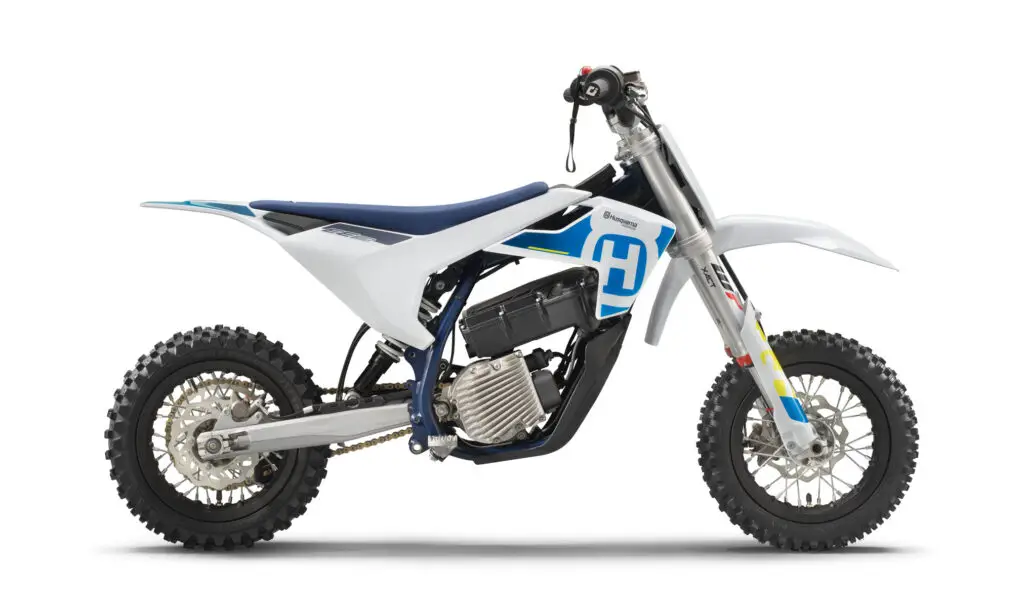2023 Husqvarna EE3